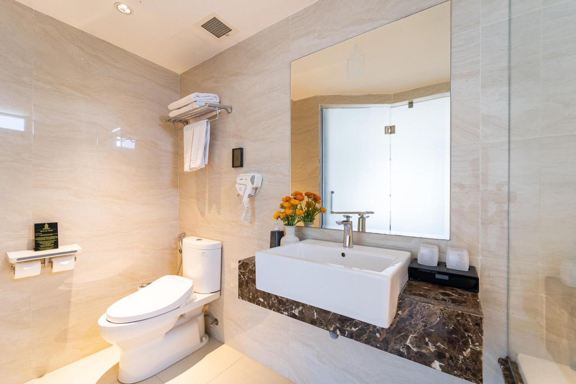 Nicecy Hotel Suites & Spa 호치민 객실 사진