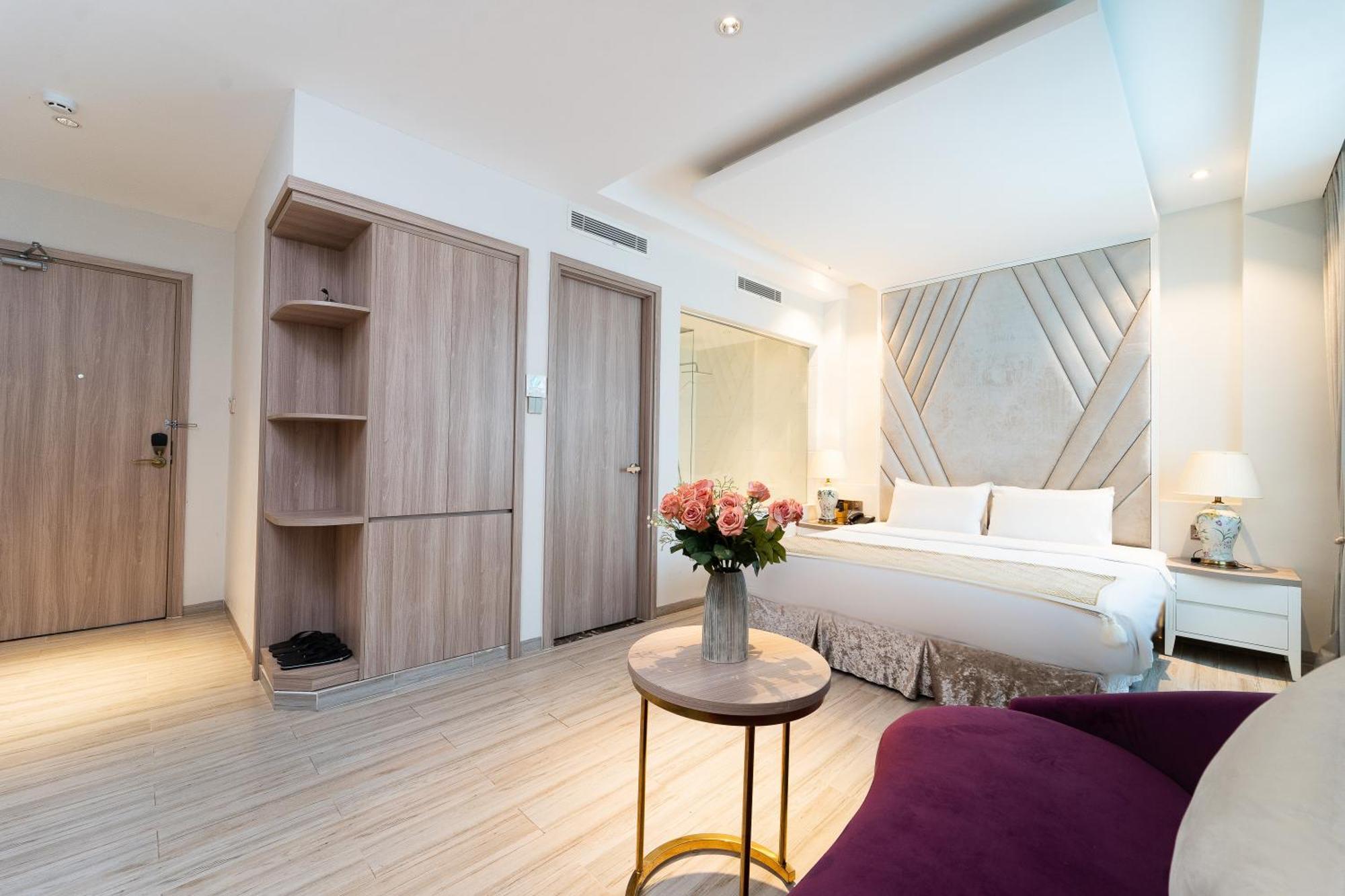 Nicecy Hotel Suites & Spa 호치민 외부 사진